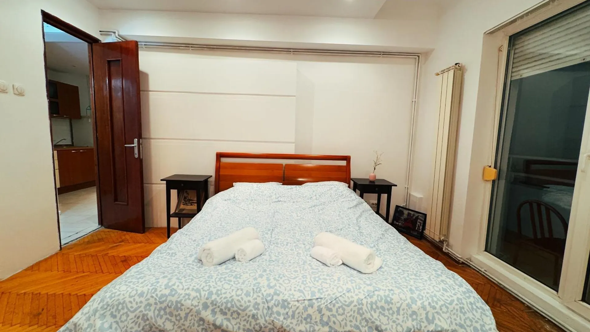 Central Retreat Apartments Magheru Bucharest Romania